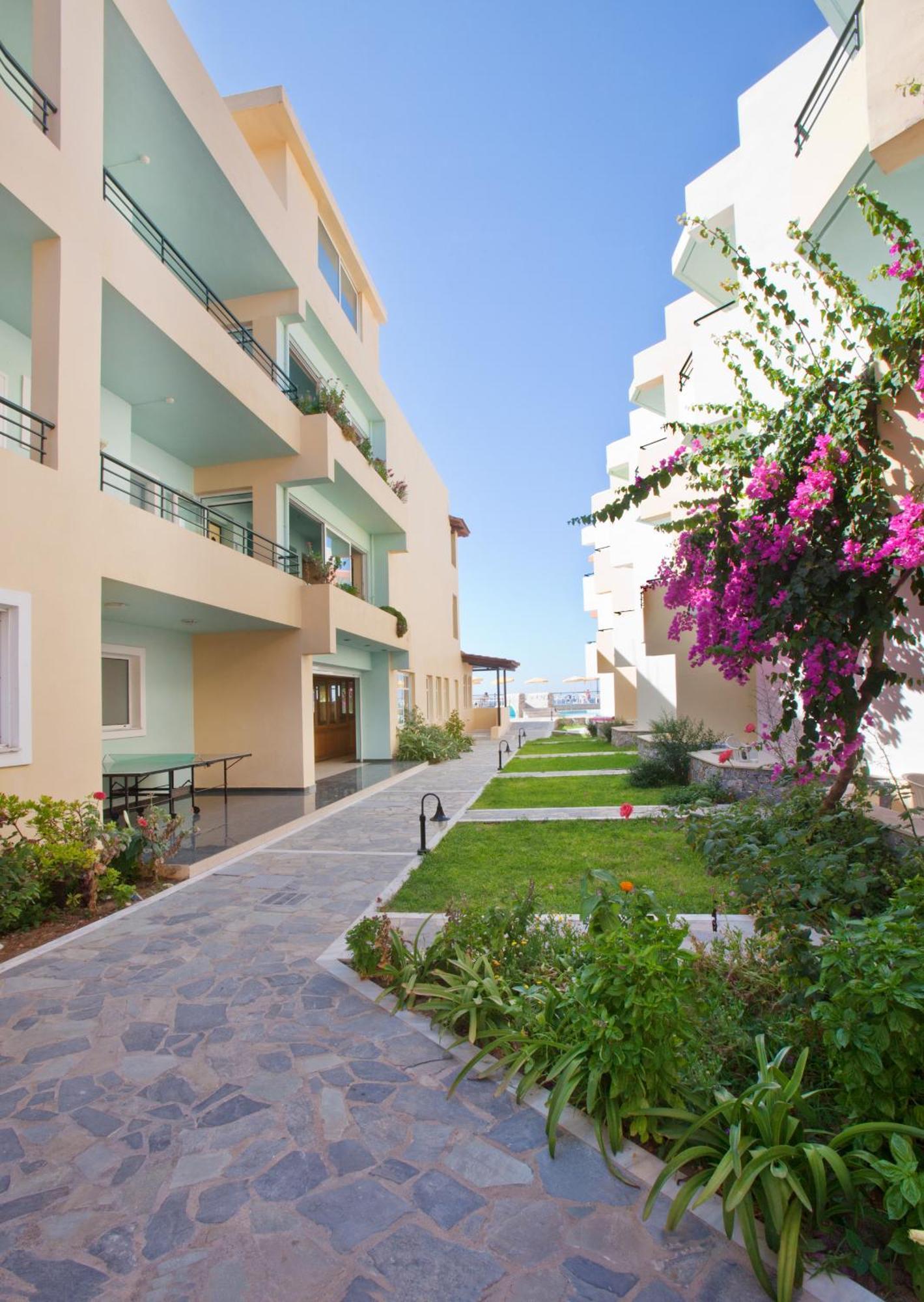 Dedalos Beach Hotel Sfáka Esterno foto